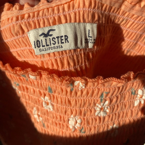NWT Hollister | Floral Smocked Tie Straps Crop Tank Top | Size: Large (L) - Picture 2 of 4